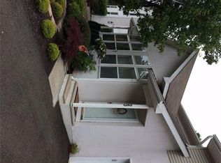 23 Parkside Dr, Jamesburg, NJ