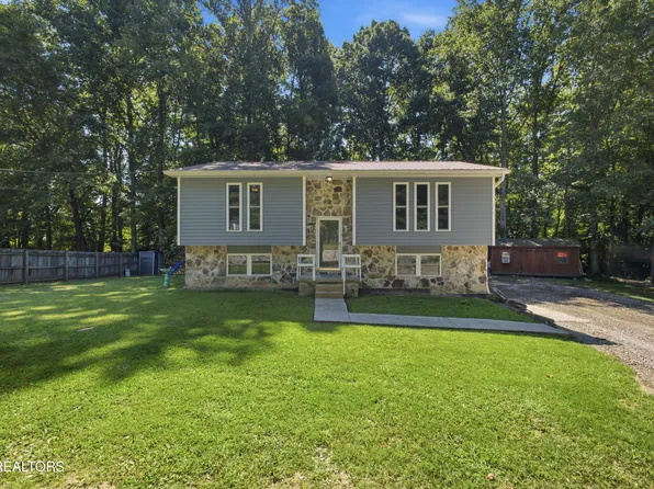 713 Petit Ln, Wartburg, TN 37887