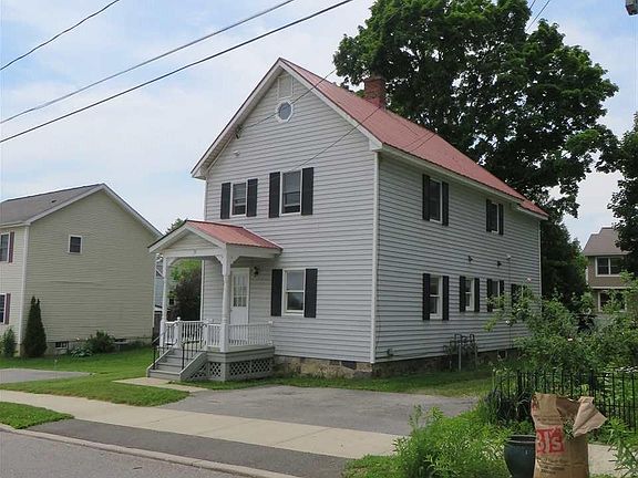 2nd image of 15 Myrtle St
