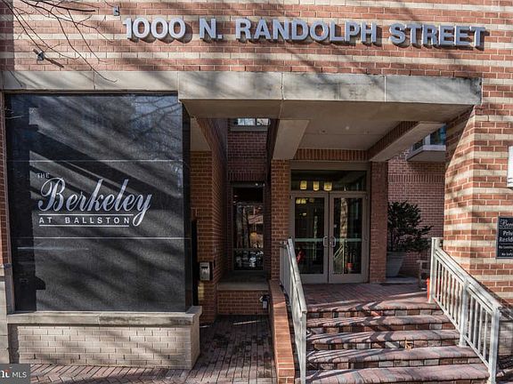 3rd image of 1000 N Randolph St APT 607