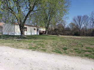 7703 W Farm Road 124, Springfield, MO 65802