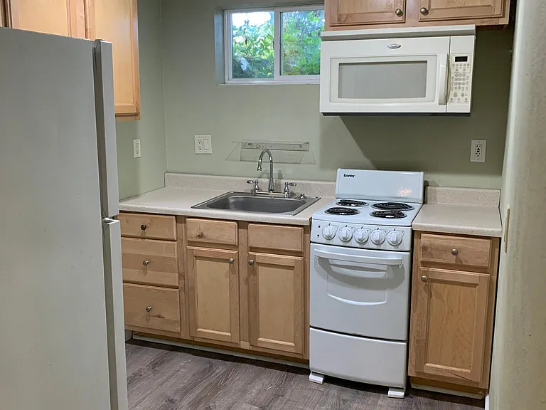 5361 E Colorado Ave — Photo 3
