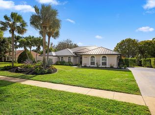 15495 Meadow Wood Drive, Wellington, FL 33414