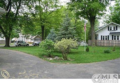250 Grove Lot.JPG