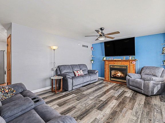 4th image of 812 Rockdale Ct