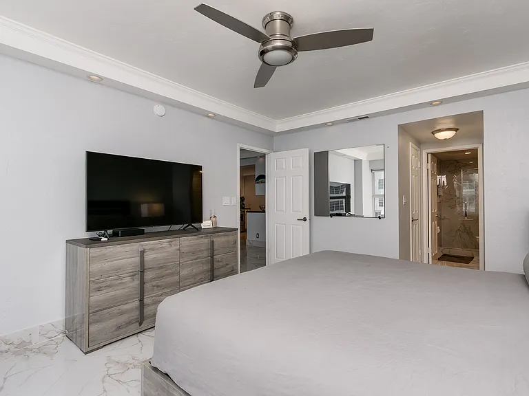 3700 Galt Ocean Dr #804 — Photo 20