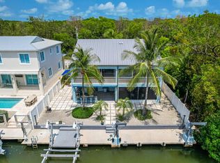11 Harbor Dr, Key Largo, FL 33037