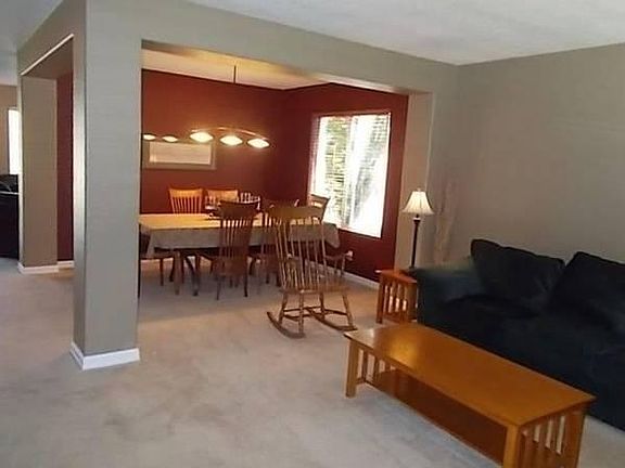 3rd image of 5711 NE 65th Ct