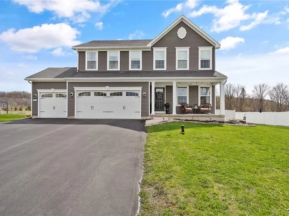 8815 Quarter Horse Run, Chittenango, NY 13037