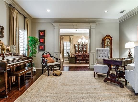 4th image of 616 Waverly Ln