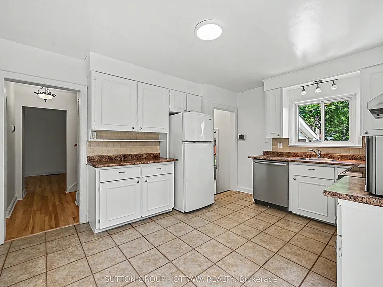 1156 Emperor Ave W — Photo 7