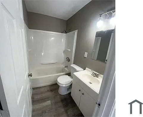 225 Cameron Rd — Photo 13