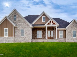 6101 Brentwood Dr, Crestwood, KY 40014