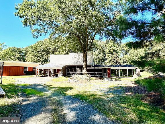 2nd image of 23629 Willow Pond Rd