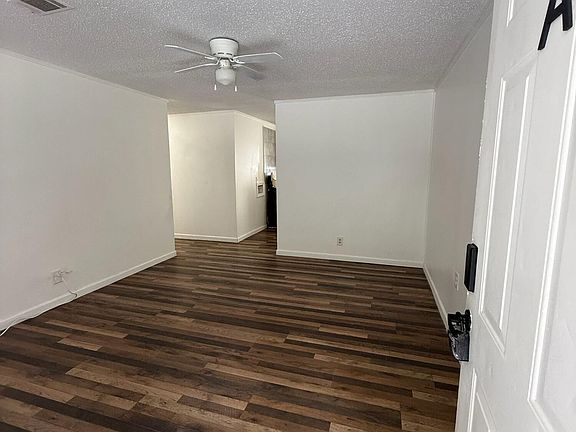 3rd image of 2503 Felton Ave