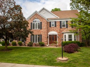 3233 Trailwood Dr, Newburgh, IN 47630