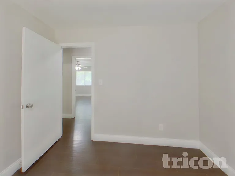 9311 Aylesbury Ln — Photo 9