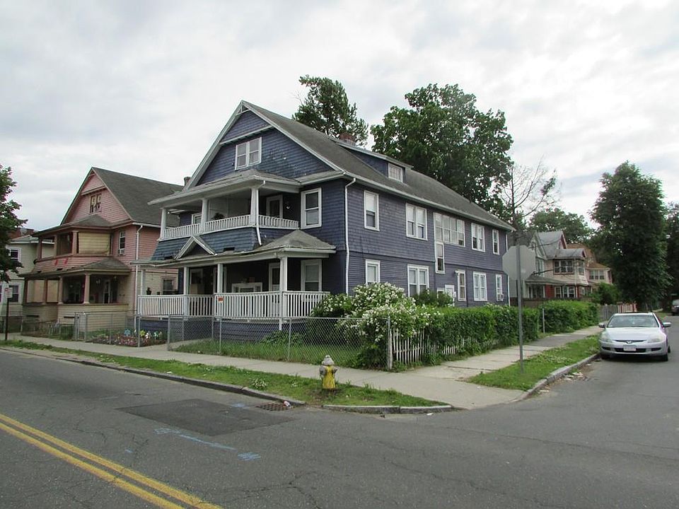 2nd image of 310 Oakland St