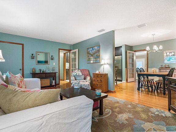 4th image of 8442 Lawfin St S