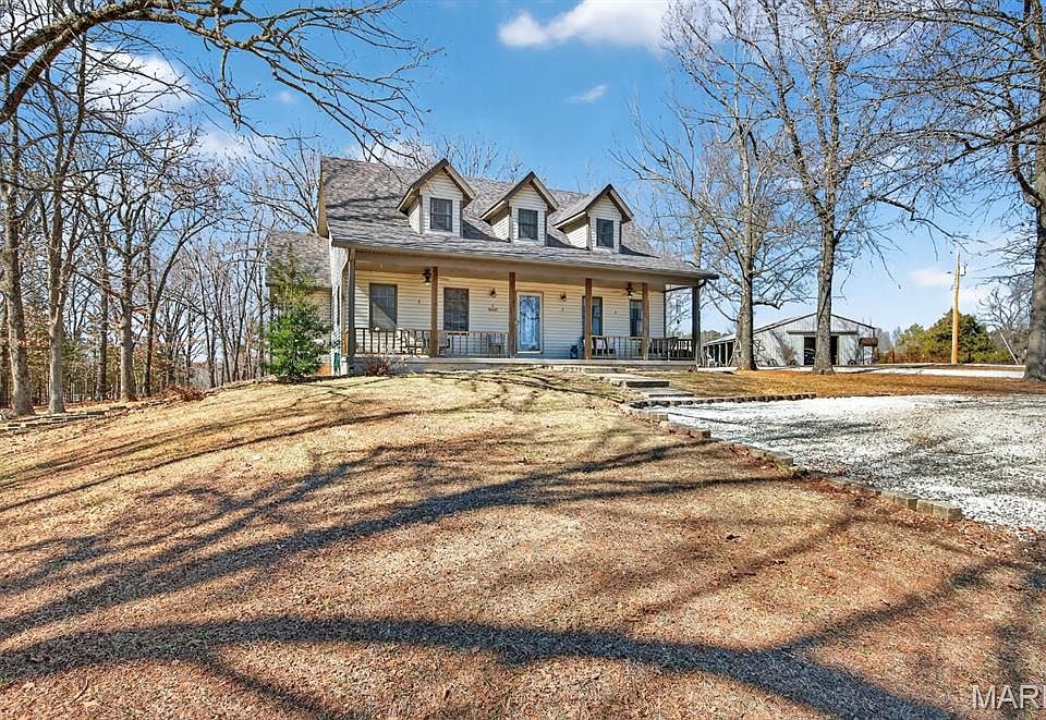 1st image of 18521 Oak Tree Ln