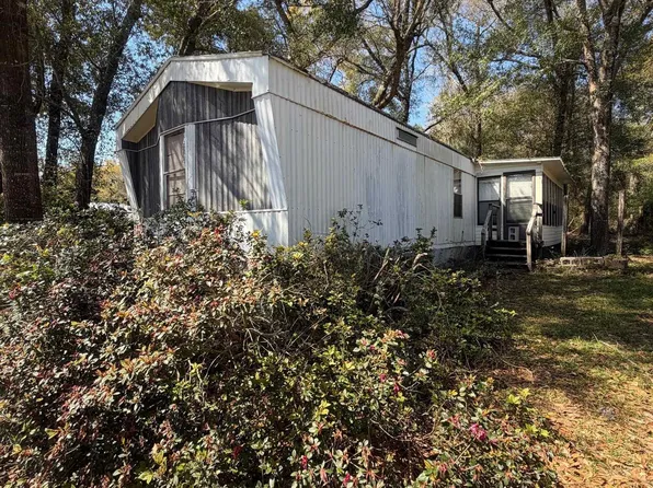 1525 Valencia Dr, Lillian, AL 36549