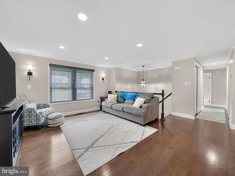 3806 Candlelight Ct — Photo 7