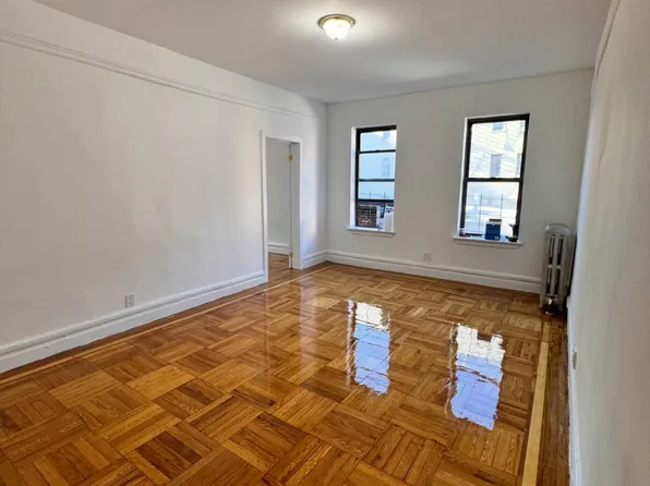 2851 Valentine Avenue image 1 of 4