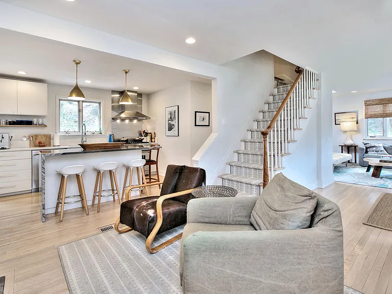 28 Narrow Rocks Rd — Photo 8