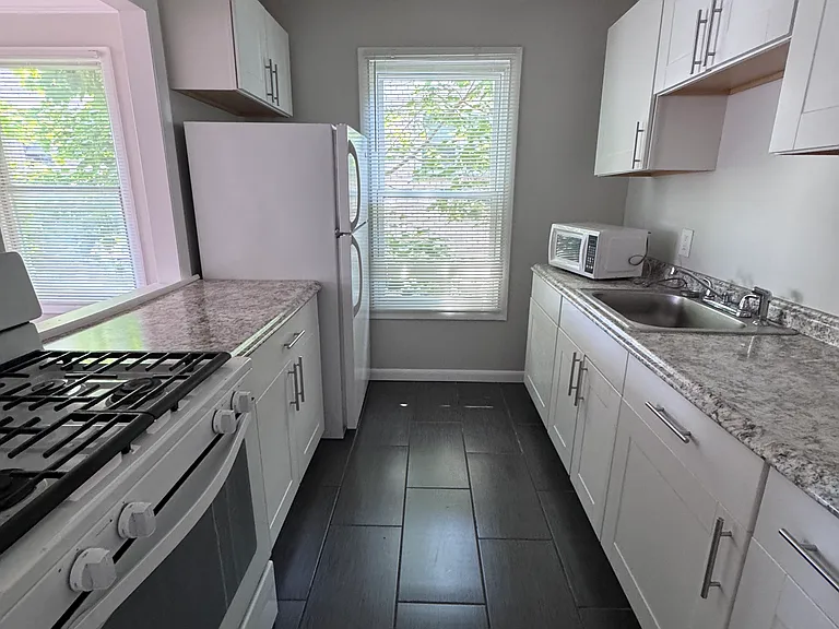 736 Savin Ave #2 — Photo 6