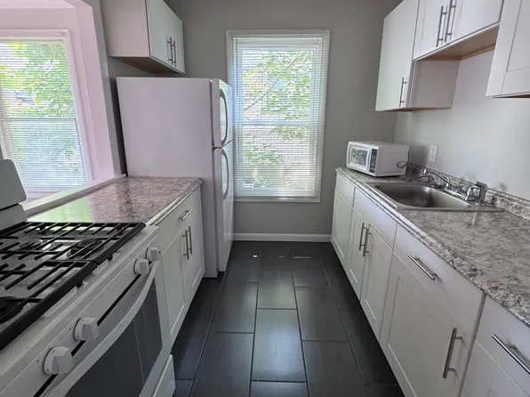 736 Savin Ave, West Haven, CT