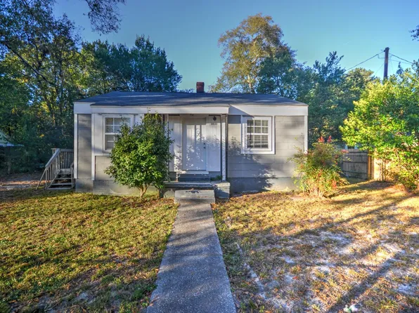 3835 Capers Ave, Columbia, SC 29205