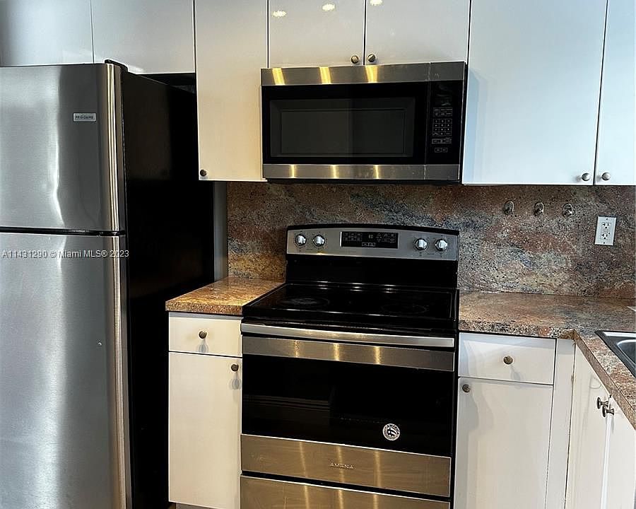 1st image of 20490 NW 7th Ave APT 9