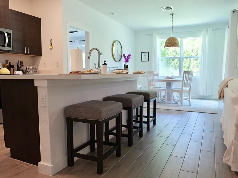 1753 NE White Pine Ter — Photo 10