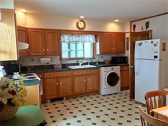3rd image of 12 N Central St #2