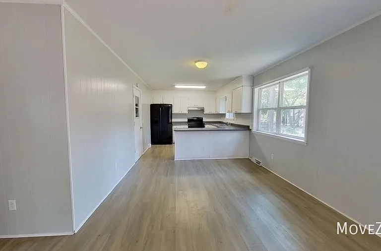 510 Wesley Ave — Photo 24