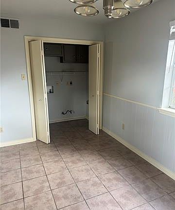 3rd image of 3618 Elgin St
