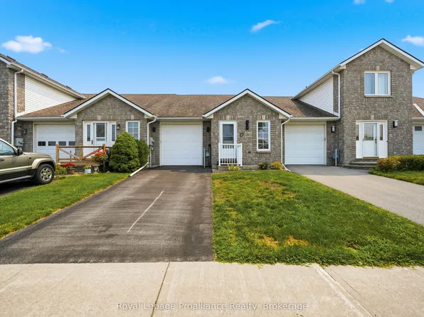 17 Alder Ct, Belleville, ON K8P 5L5