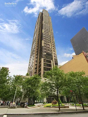 Rented by Sotheby's International Realty | media 14