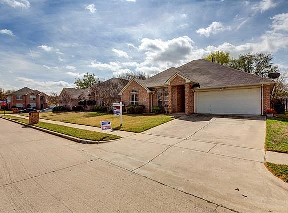 4th image of 3962 Wisteria Ln