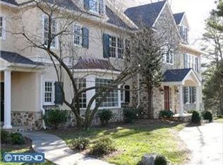 725 Oak Springs Rd, Bryn Mawr, PA 19010