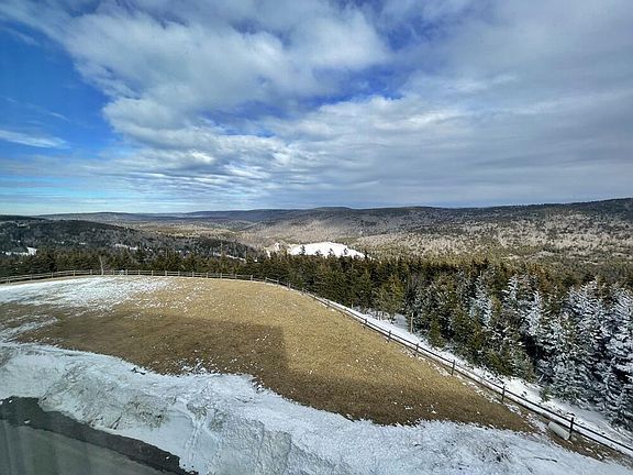 5th image of 75 Mountain Lodge Ln #382