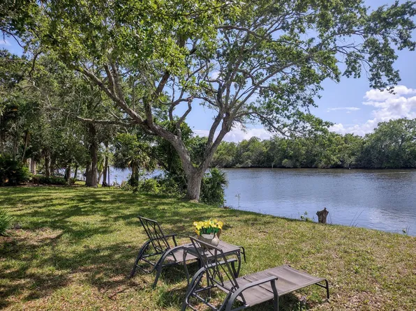 95 Cam Del Rio, Port St Lucie, FL 34952