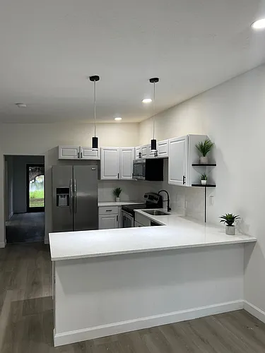 1217 Lakeside Dr #1 Photo 1