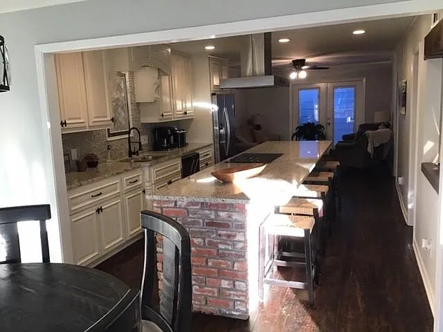 1812 Willow Point Dr — Photo 6