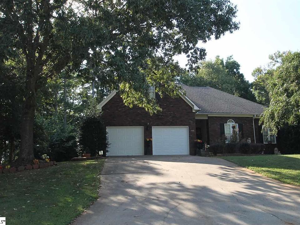 1st image of 146 N River Hills Dr