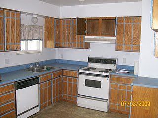 2nd image of 1131 Grove Ave