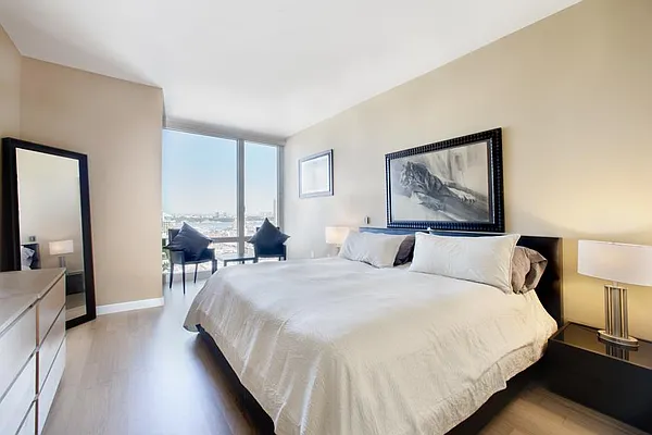 Sold by Town Residential | media 16
