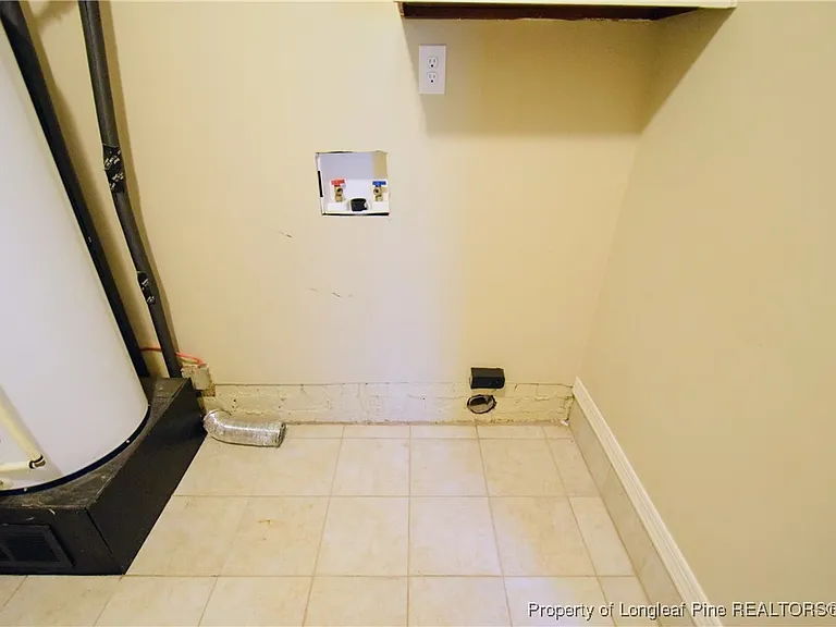 6604 Bonnie Bell Ln — Photo 25