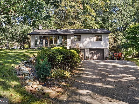 3rd image of 91 Newlin Rd