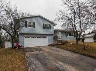 5222 Kingsbridge Rd, Madison, WI 53714